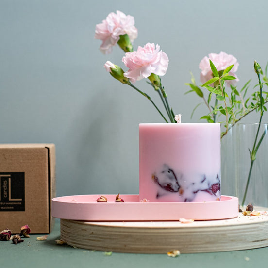 Hand-made Soy Wax Candle with Peony Scent