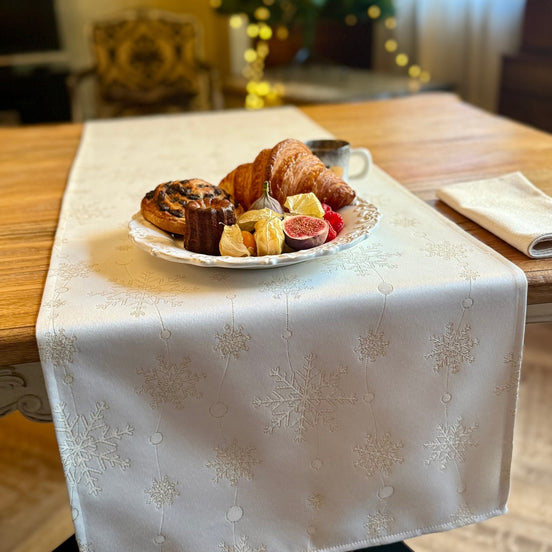 Table Runner - Golden Snowfall
